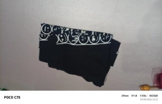 Ropa de mujer y hombre multicolor
