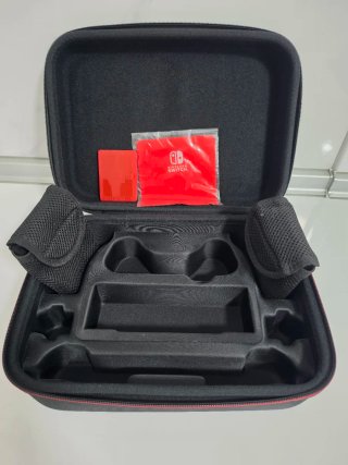 Maletín Nintendo Switch Accesorios