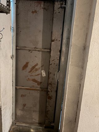 Puerta de anti cupa