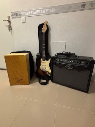 Amplificador cajón flamenco y guitarra electrica
