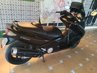Yamaha TMAX 500 Negra