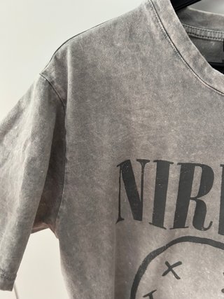 Camiseta Nirvana Gris