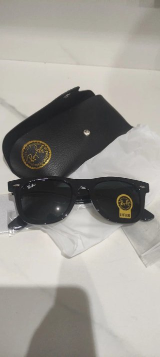 Occhiali da sole Ray-Ban Wayfarer neri
