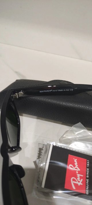 Occhiali da sole Ray-Ban Wayfarer neri