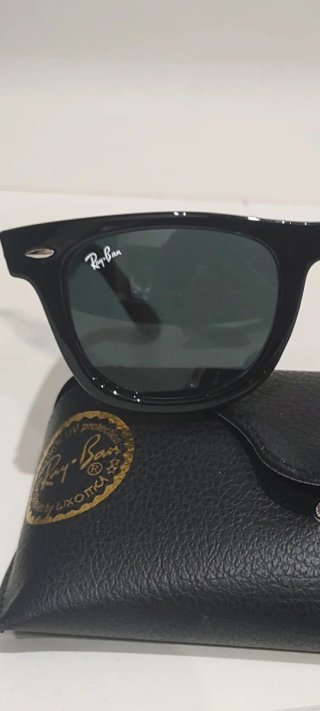 Occhiali da sole Ray-Ban Wayfarer neri
