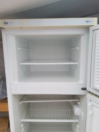 Nevera Teka con congelador superior