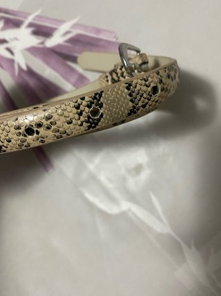 Cinturón mujer serpiente beige y negro