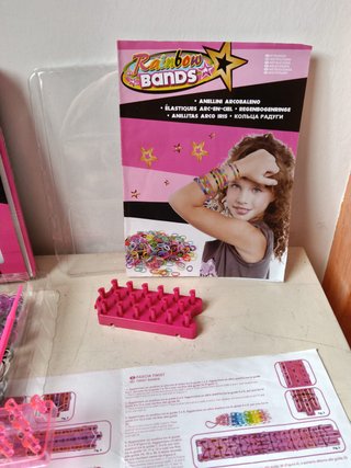 Kit per braccialetti con telai e anellini Rainbow