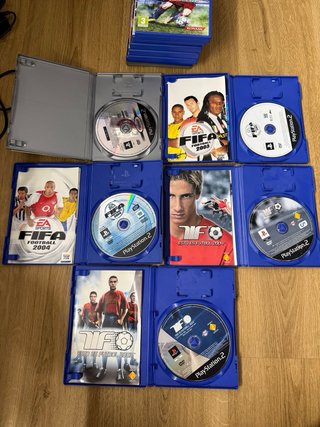Conjunto di giochi PS2 di calcio: FIFA, PES e TIF