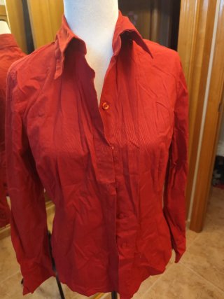 Camisa roja de vestir