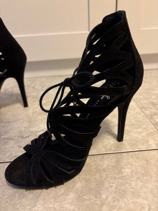 Sandalias de tacón negras mujer