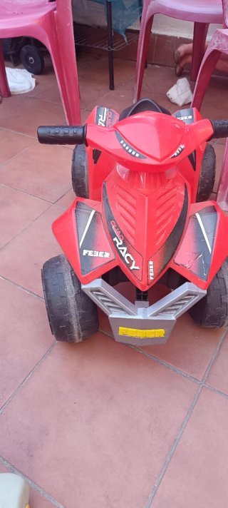 Quad eléctrico infantil Feber