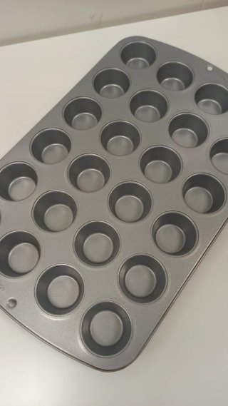 Molde 24 mini cupcakes/madalenas