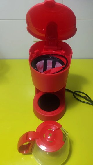 Cafetera Eléctrica Iwotto 6 Tazas