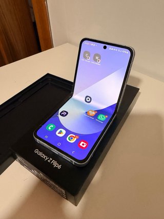 Samsung Galaxy Z Flip 6