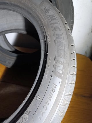 Michelin 215/50R17 95W Neumático