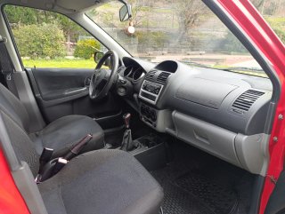 Suzuki Ignis 2004