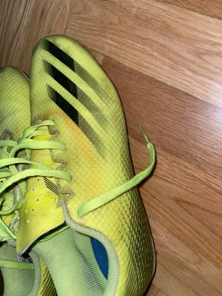 Botas de fútbol Adidas amarillas