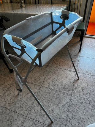 Bañera bebé y sacaleches nuevo sin usar