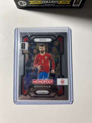 Carta Fútbol Panini Prizm Gerard Piqué España