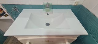 Lavabo de baño con mueble de cajones