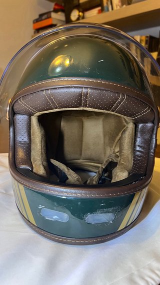 Casco Moto Clásico Verde. Talla 55-56