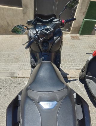Yamaha XMAX  400Negra Maxi-Scooter