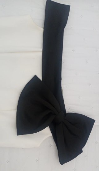 Vestido  puesto un Ratito . Un poco de licra