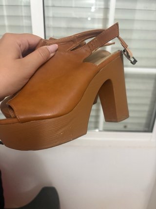 Zapatos de tacón de plataforma marrones