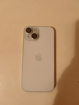 iPhone 15 128GB