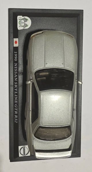 Nissan Skyline GTR R32 1/43