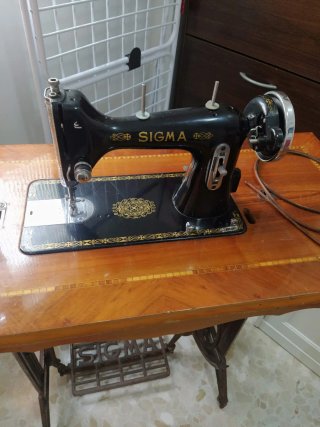 Máquina de coser antigua