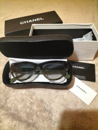 Gafas de sol Chanel verdes