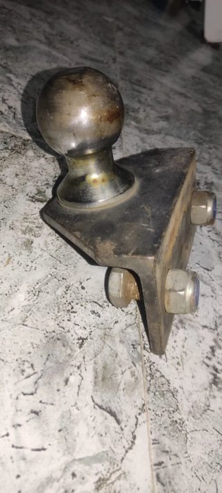 Bola de enganche para remolque LOBATO