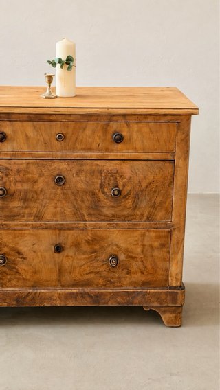 Cómoda antigua Biedermeier de nogal