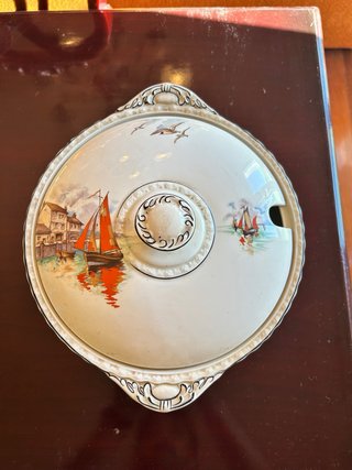 Sopera porcelana inglesa motivos marineros