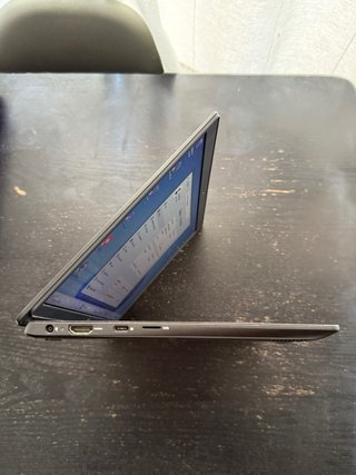 Dell Latitude 3301 Portátil
