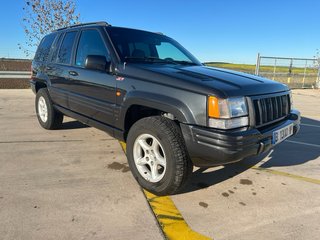 Jeep Grand Cherokee V8 5.9