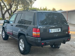 Jeep Grand Cherokee V8 5.9