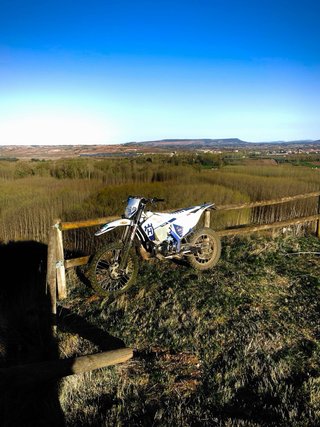 HUSQVARNA te250 i