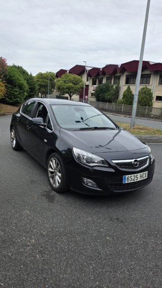 Opel Astra 2011