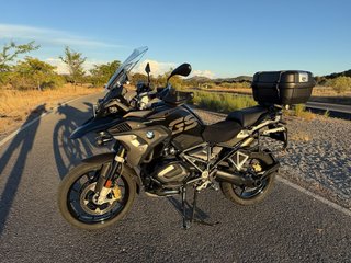 BMW R 1250GS. FULL EXTRAS. TODAS REVISIONES en BMW