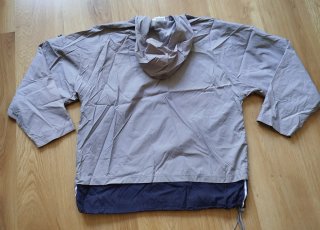 Sudadera Adidas con capucha beige y azul