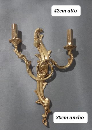 Candelabro de bronce estilo barroco