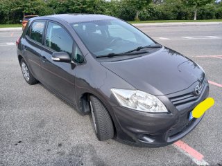 Toyota Auris 2010