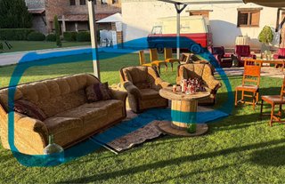 Set de sofas vintage ideal para boda alternativa