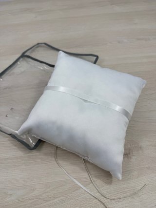Cojín porta anillos boda blanco encaje