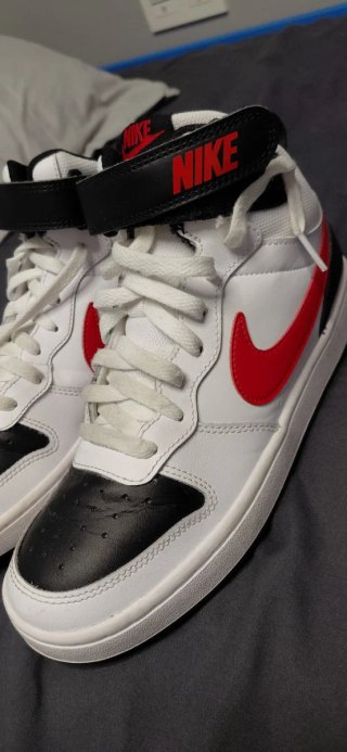 Nike Court Borough Mid 2 T-39