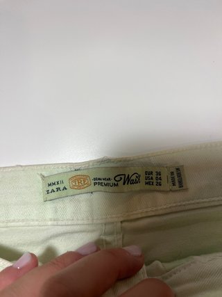 Shorts vaqueros verde amarillento