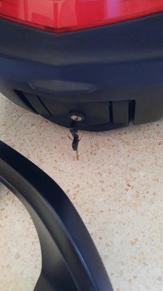 SOPORTE +BAUL  50L YAMAHA TRICITY 125/300 XMAX 300